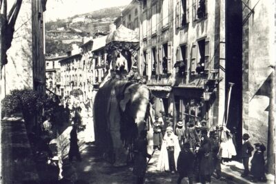 Carnaval à Foix - Agrandir l'image 8 sur 8, fenêtre modale